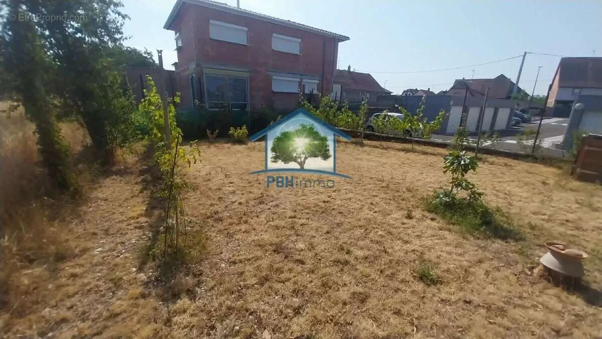 HIRTZFELDEN (68) Maison de 140m² Terrain 9,6ares - photo 8