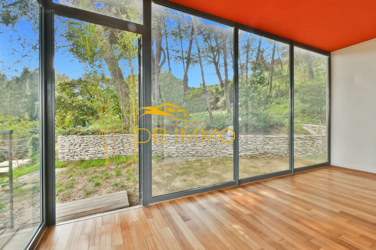 Maison à VILLENEUVE-LES-AVIGNON