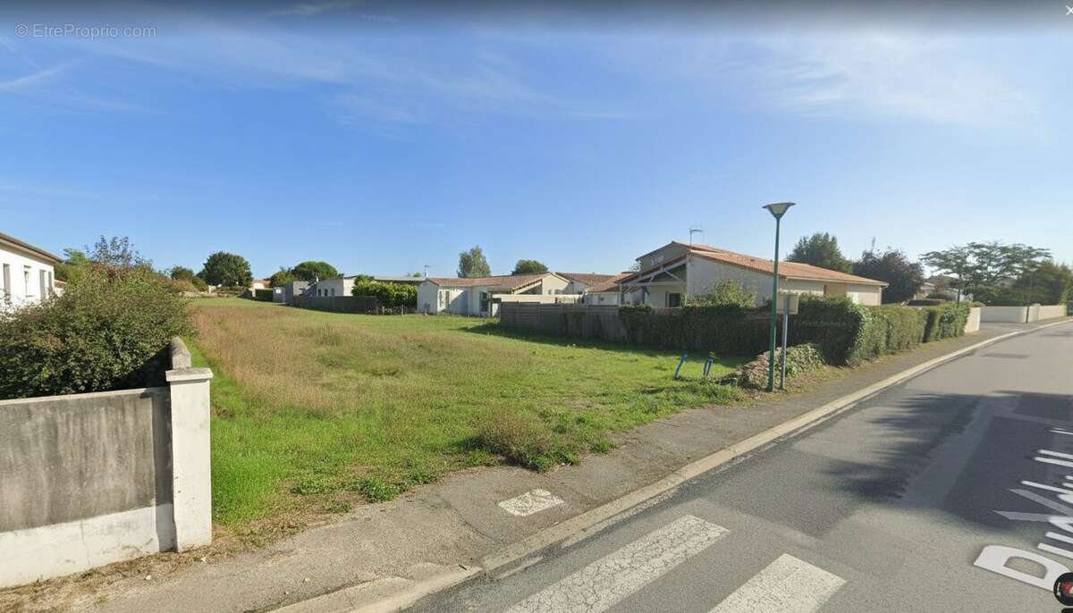 Terrain à AIFFRES