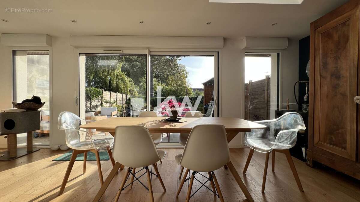 Maison à RIS-ORANGIS