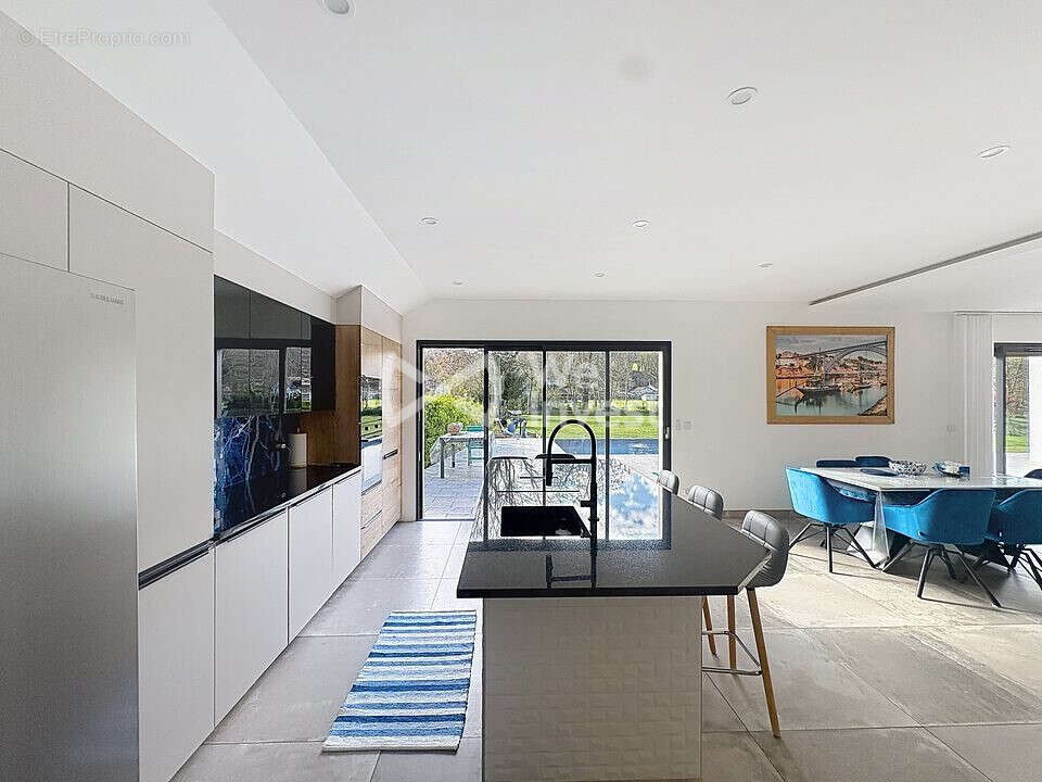 Maison 172 m² à Jurancon  - photo 4
