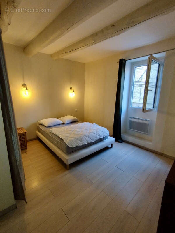 Appartement à ROGNES