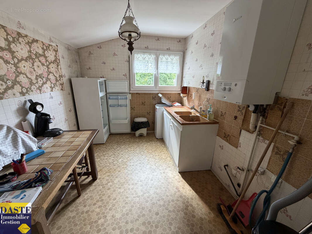 Appartement à EMERAINVILLE