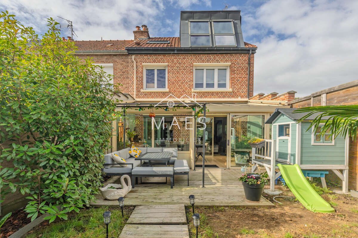 Maison à WAMBRECHIES