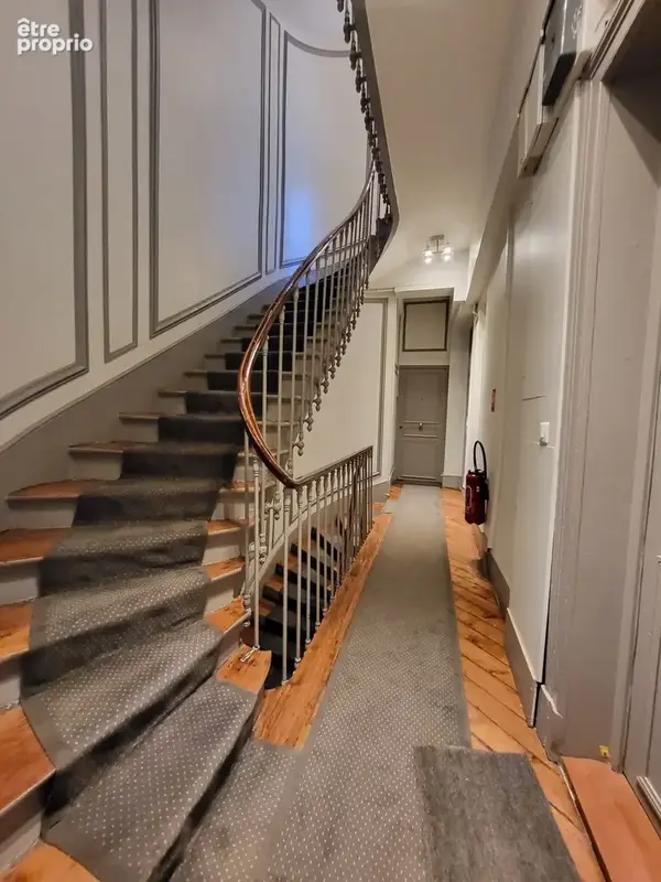 Appartement 3 pièces 69 m² à vendre à Paris-8e (75008) - photo 3