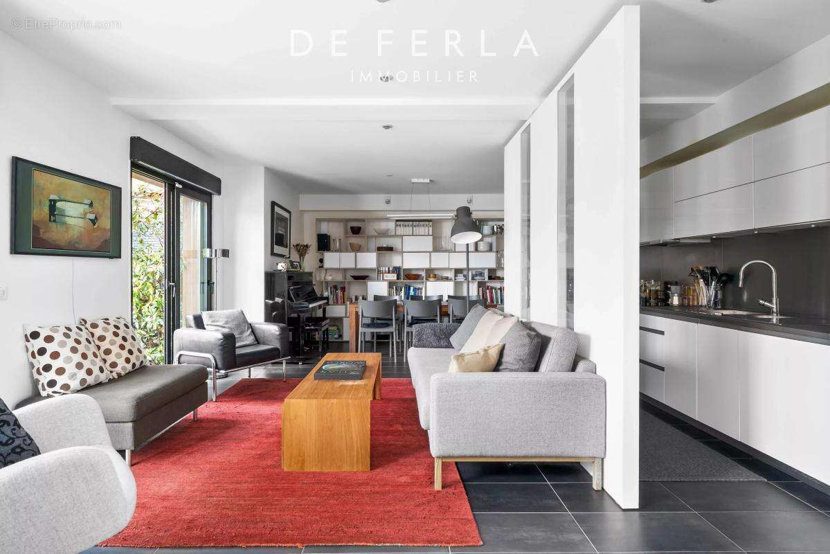 Maison à PARIS-14E