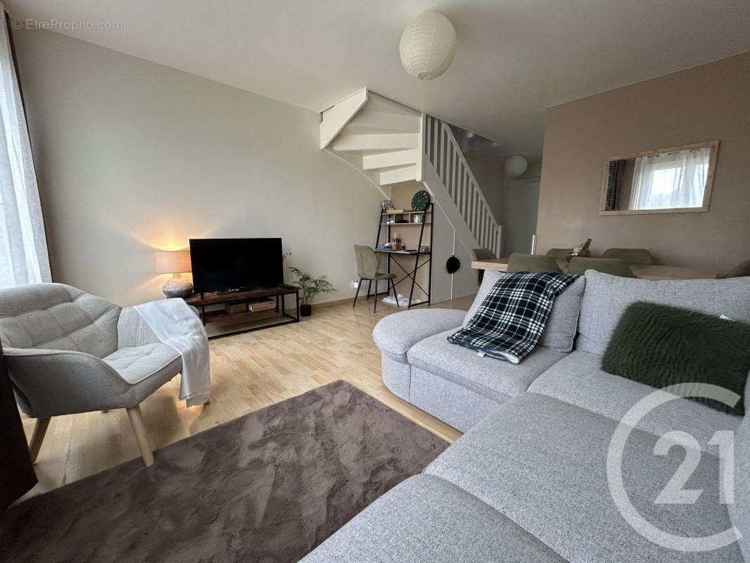 Maison à PONT-SAINTE-MAXENCE