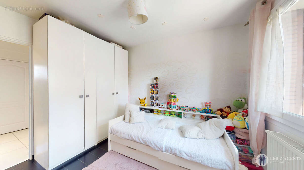 Appartement à SAINT-MARTIN-D'HERES