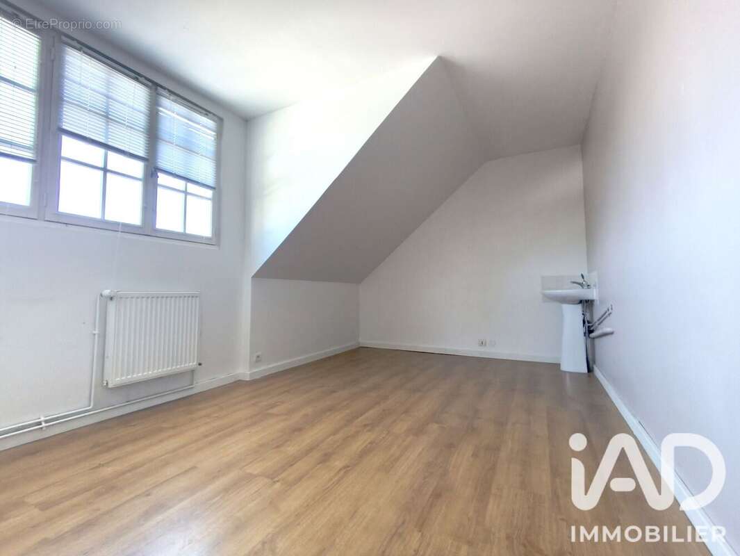 Maison 135 m² à Montry  - photo 7