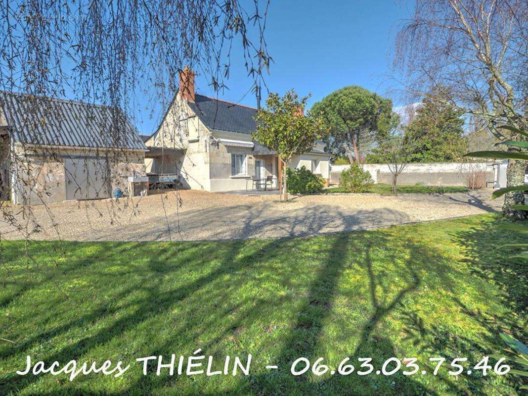 Maison à LONGUE-JUMELLES