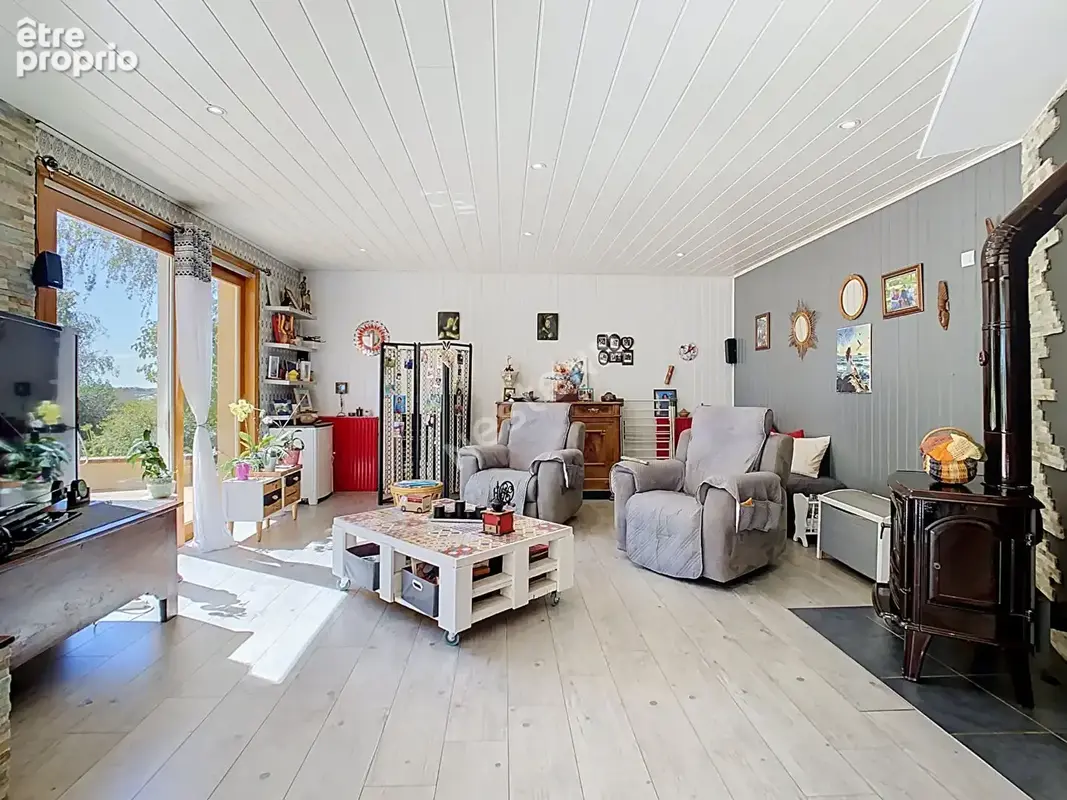 Maison sur sous sol à vendre sur la commune de Gesté avec un grand terrain - photo 8
