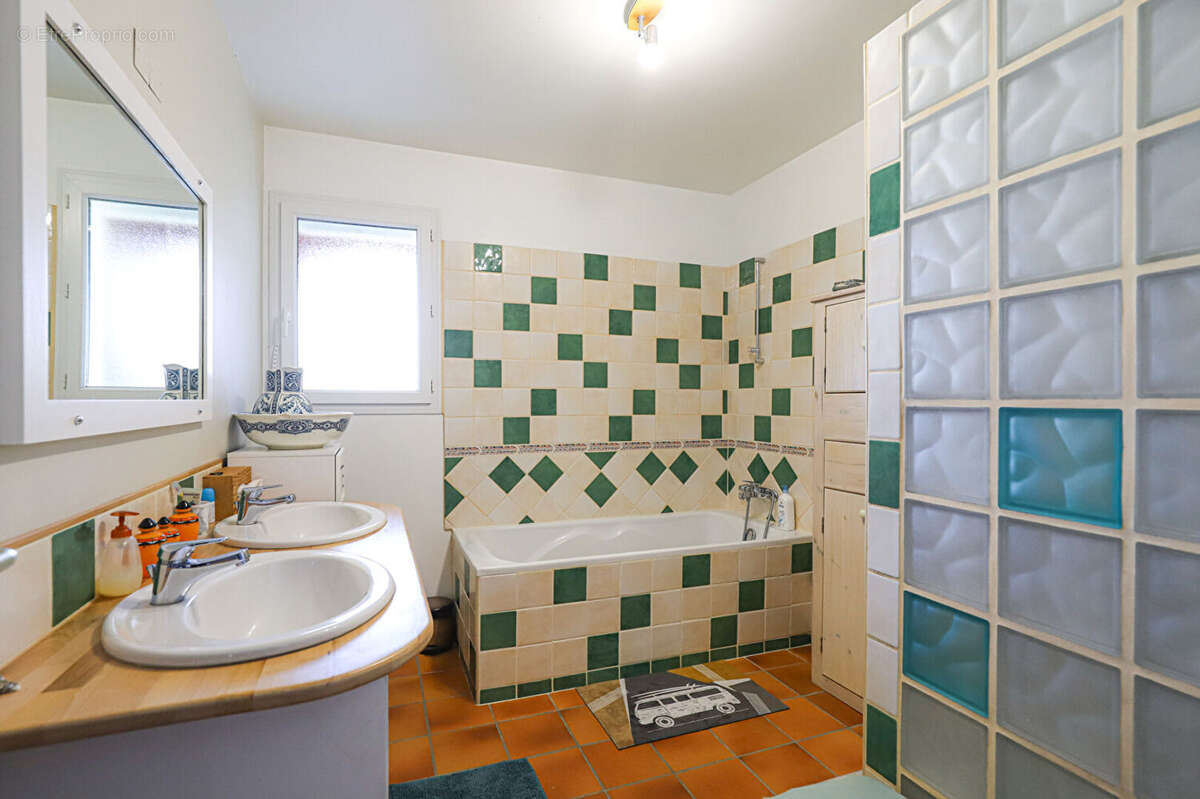 Maison à SAINT-PEE-SUR-NIVELLE