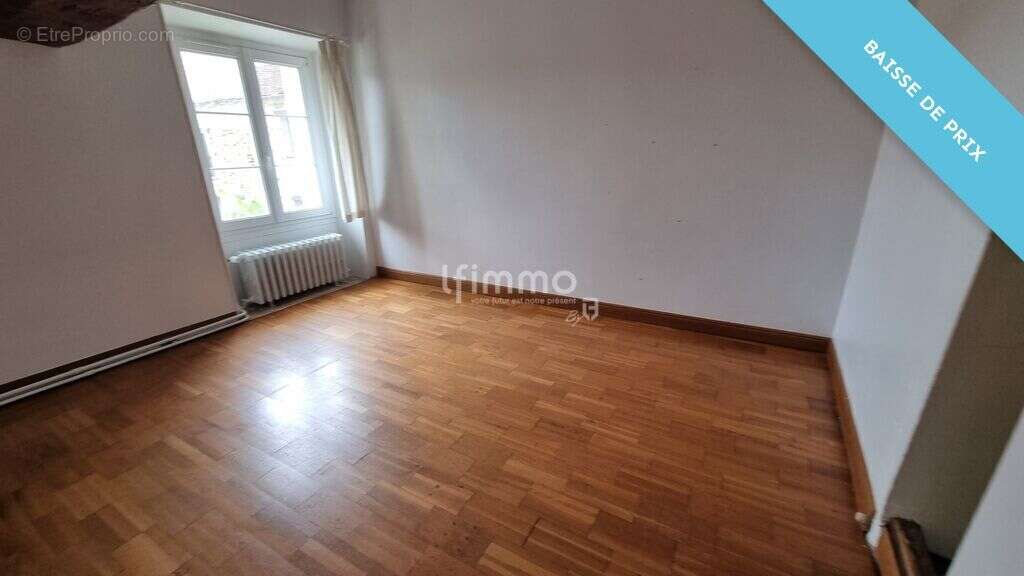 Maison à SAINT-GERMAIN-SOUS-DOUE