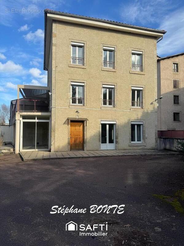 Photo 1 - Maison à BRIVES-CHARENSAC