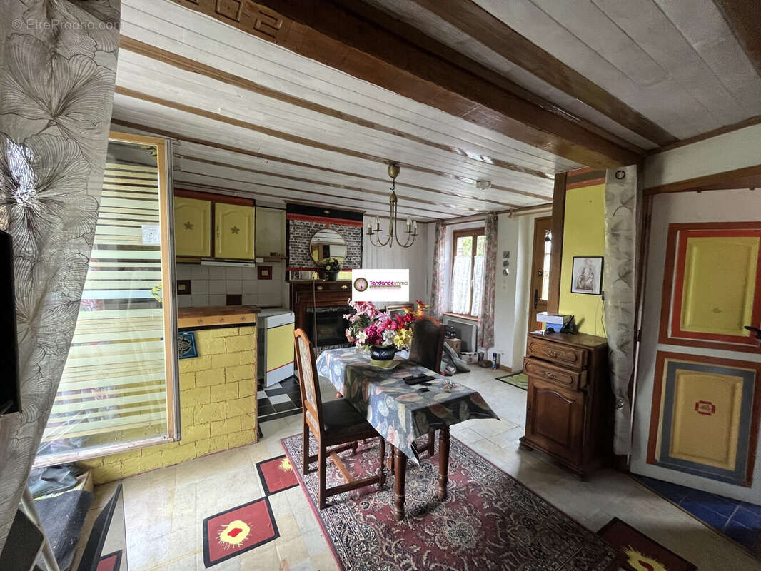Maison à LE MELE-SUR-SARTHE