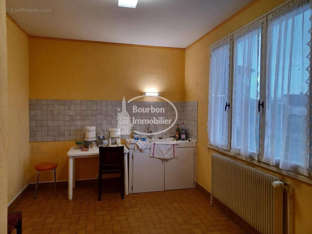 n°4 - Maison à GUEUGNON