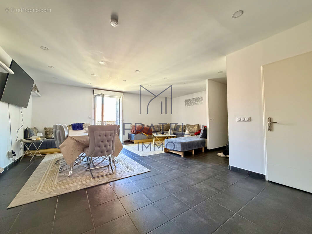 Exclusivité ! T4 de 100m2 vendu loué - photo 5
