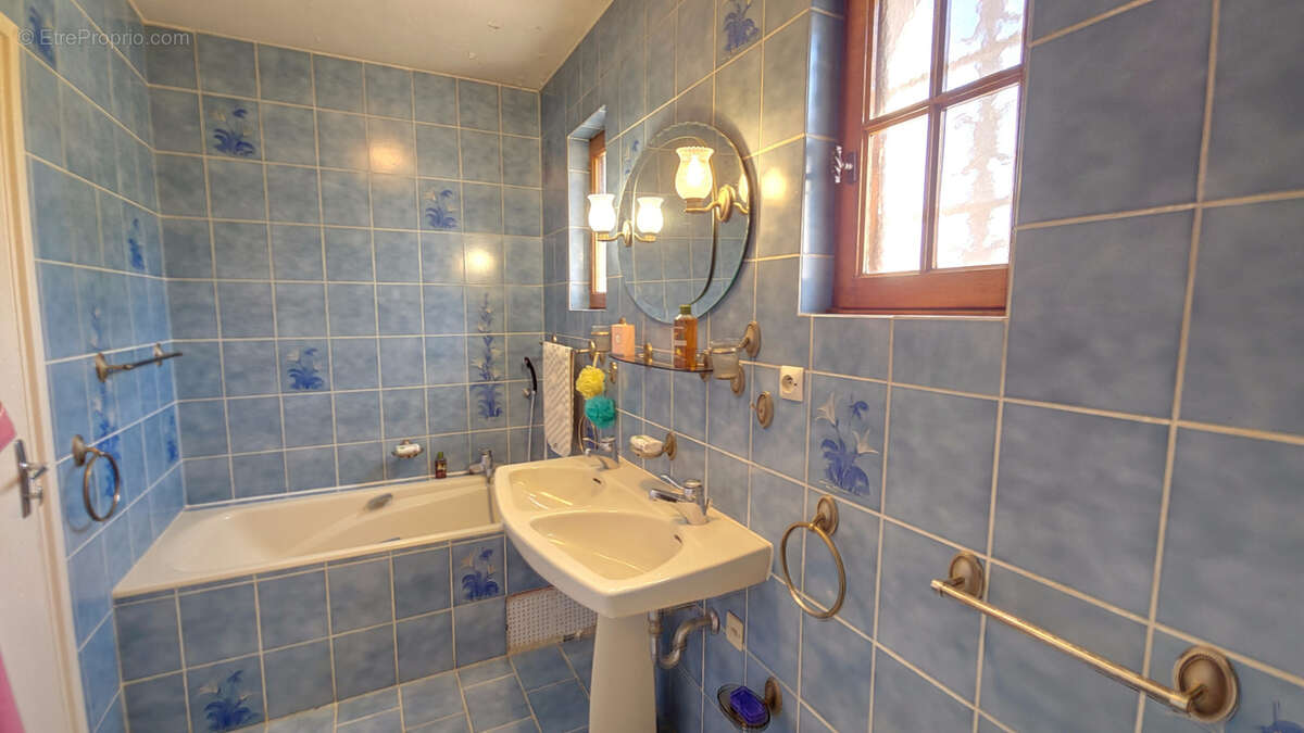 Maison à MOUGINS