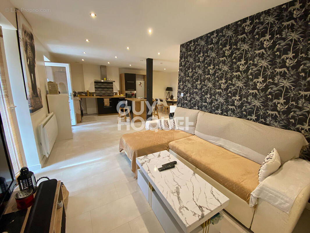 Appartement à GIVORS