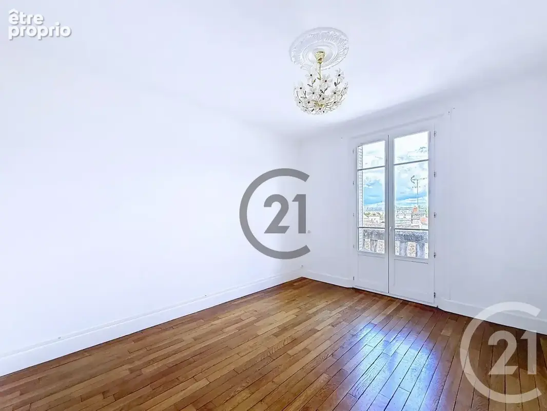Appartement 75 m² à Troyes  - photo 2