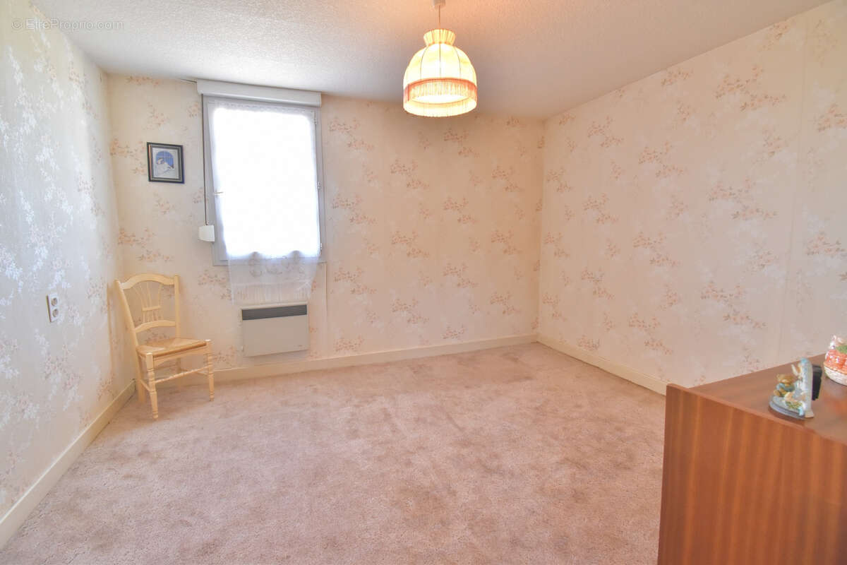EN EXCLUSIVITÉ   Maison à 10 min de Moulins sur 5 000 m2 de terrain - photo 14
