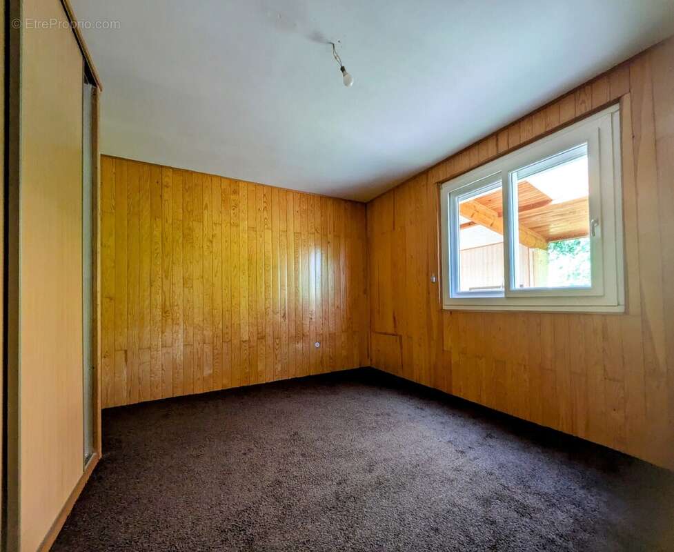 Maison à ESTIPOUY