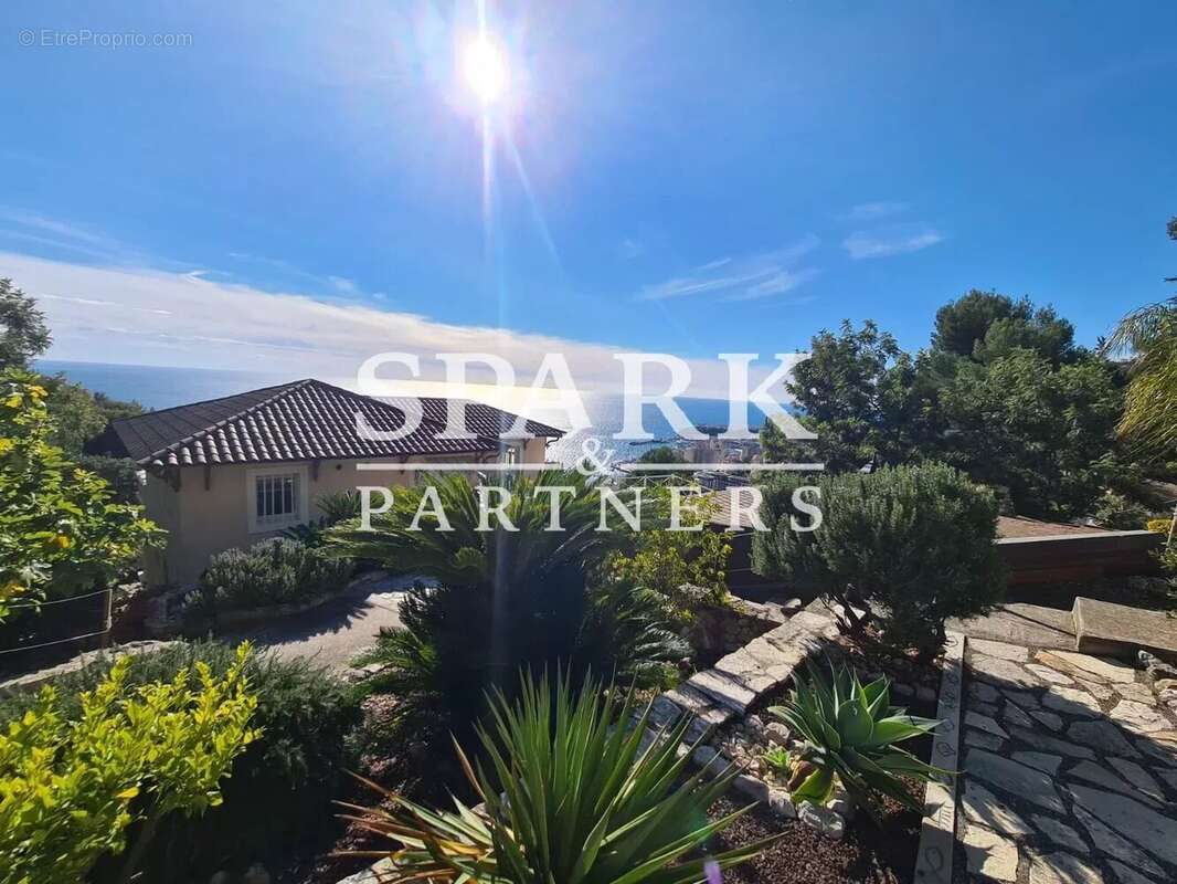 Maison à ROQUEBRUNE-CAP-MARTIN