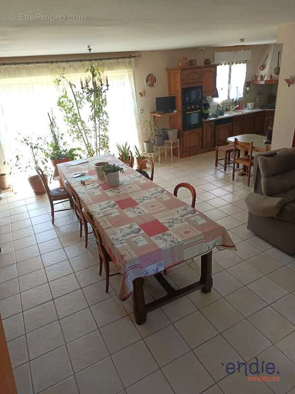 Maison à ORADOUR-SUR-GLANE