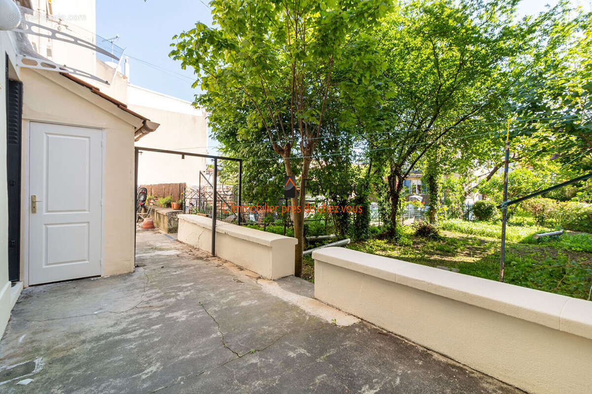 Commerce à ALFORTVILLE