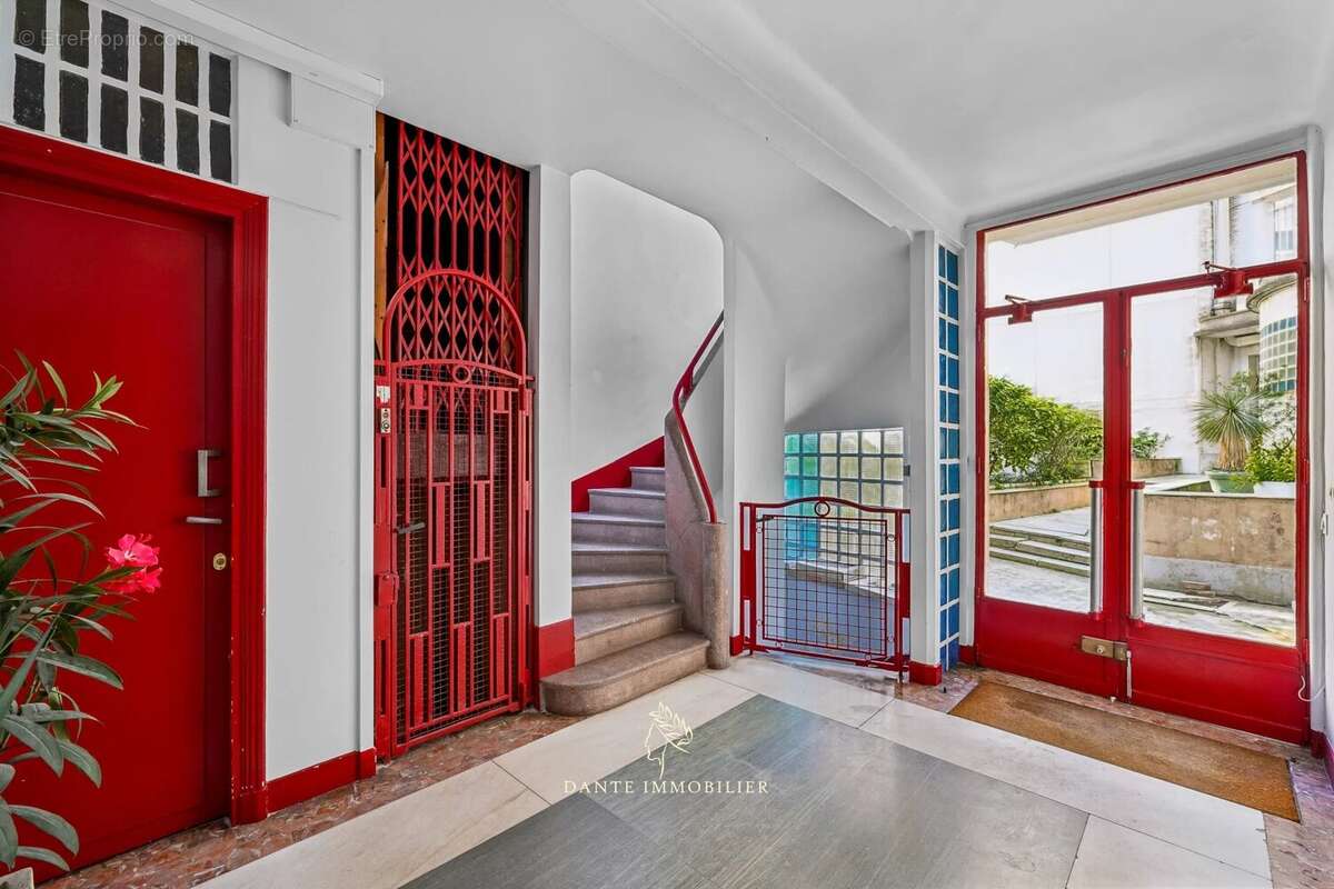 Appartement à PARIS-7E