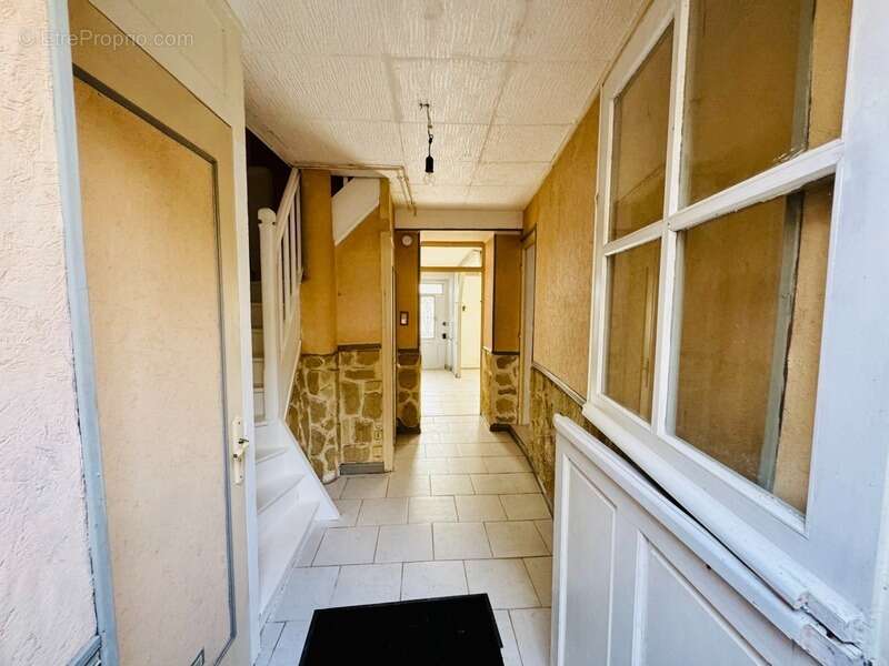 Maison à TERRASSON-LAVILLEDIEU