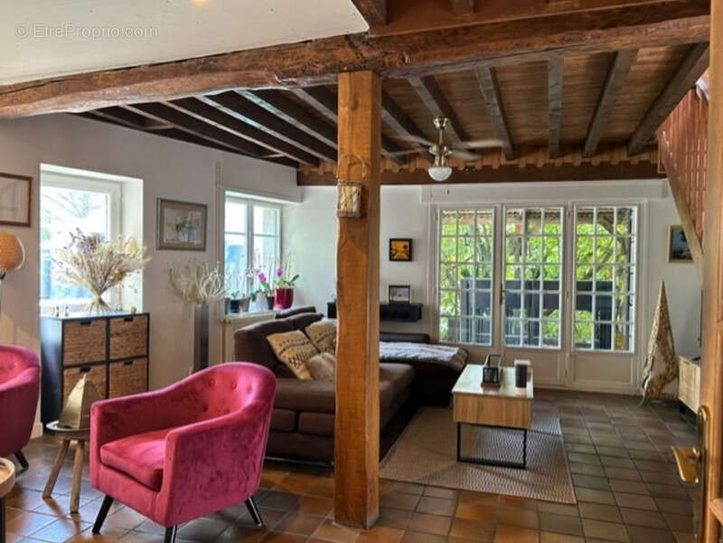 Maison à MARTRES-SUR-MORGE