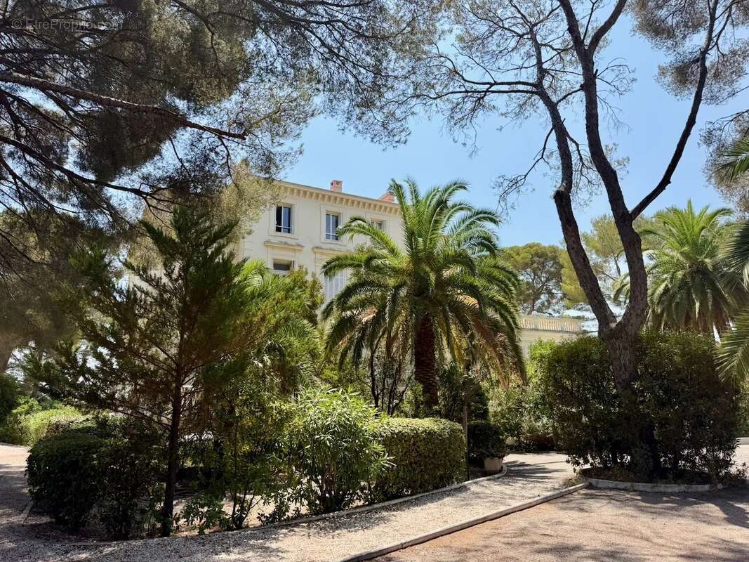 Appartement avec jardin privatif dans la prestigieuse Villa Palladio - photo 22