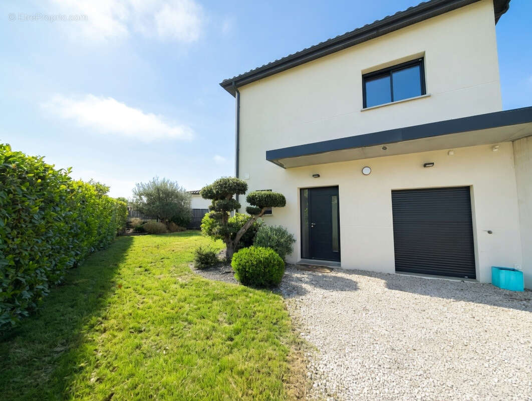 Maison à PECHBONNIEU