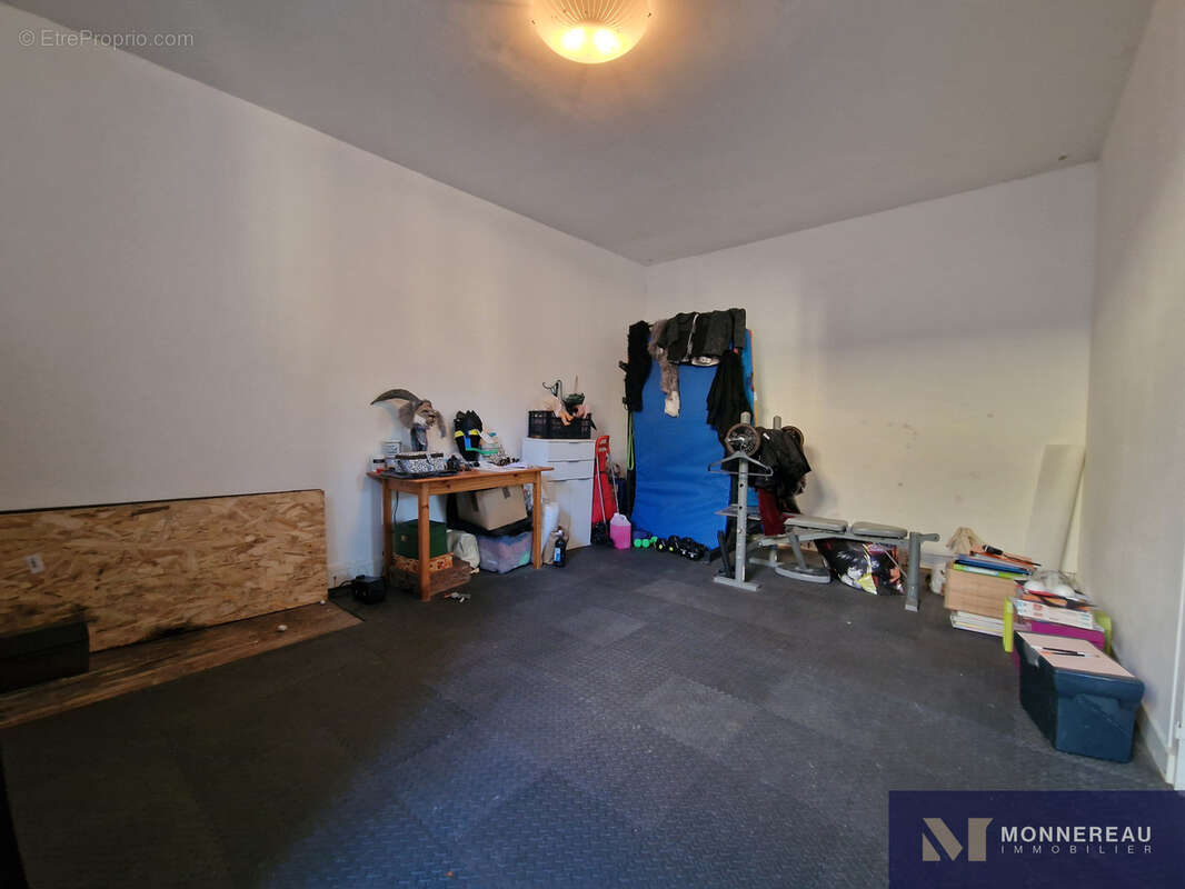 Maison à COURGEAC