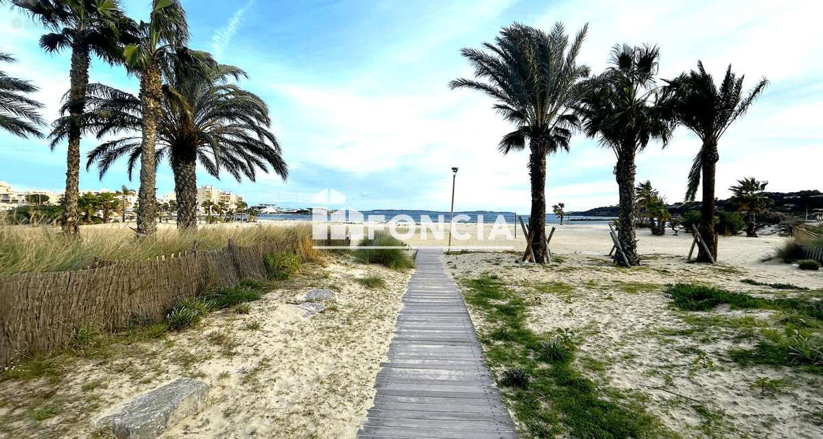 Appartement à BORMES-LES-MIMOSAS