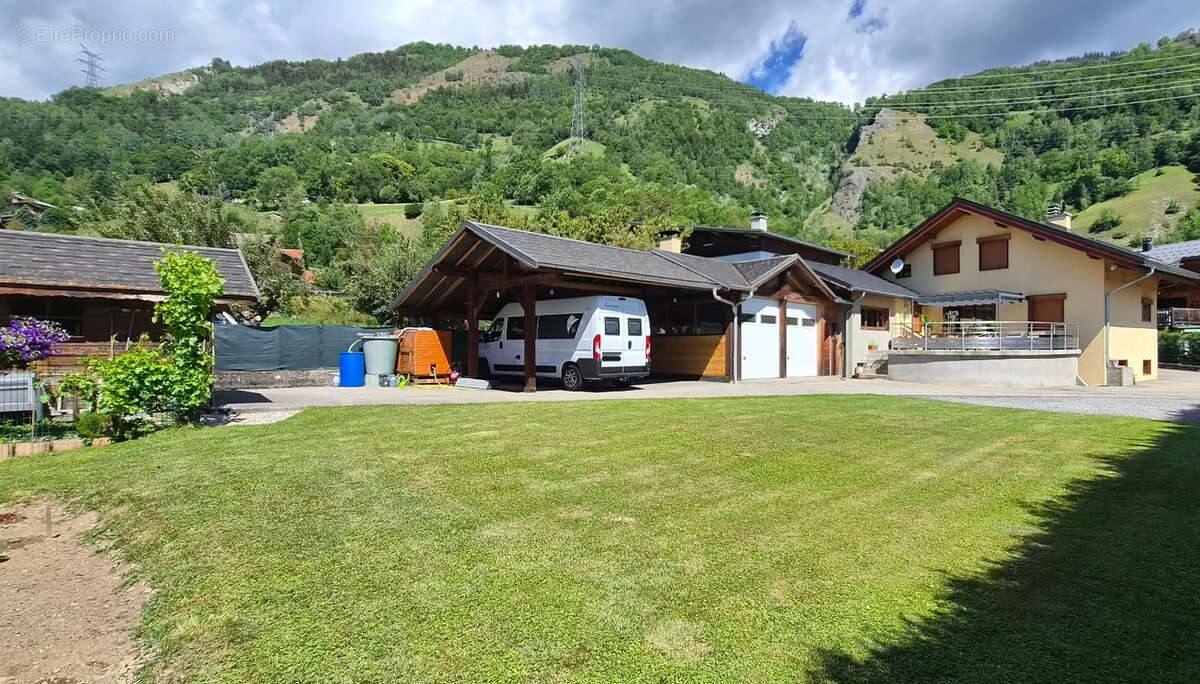 Maison - 7 pièces - Bourg-Saint-Maurice - Exclusivité - photo 18