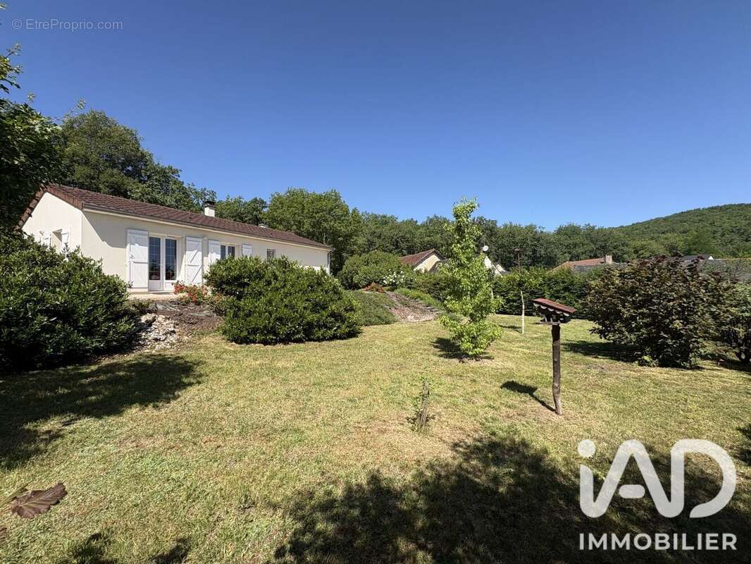 Maison 94 m² à Coly  - photo 4