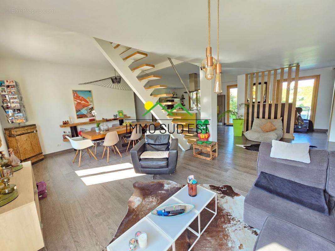 Maison à SAINT-MARCEL-LES-VALENCE