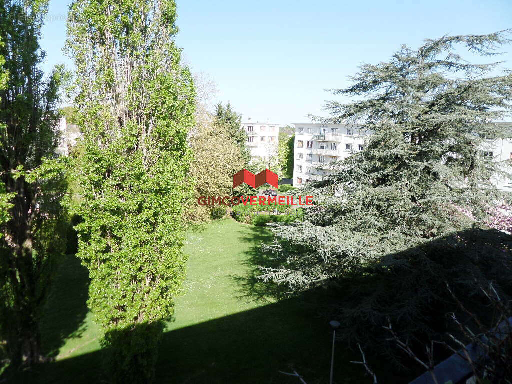 Appartement à LA CELLE-SAINT-CLOUD