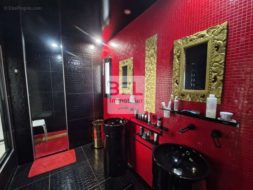 Maison à VILLENEUVE-LES-AVIGNON