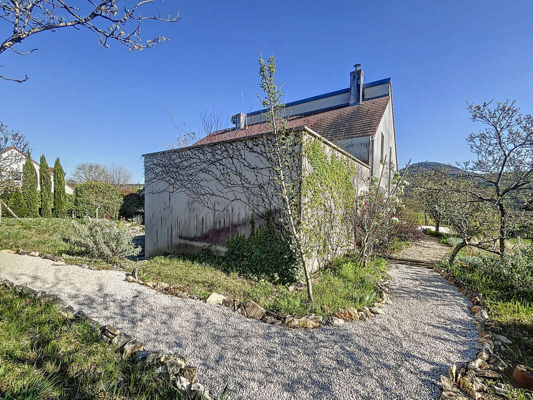 Maison à VELARS-SUR-OUCHE