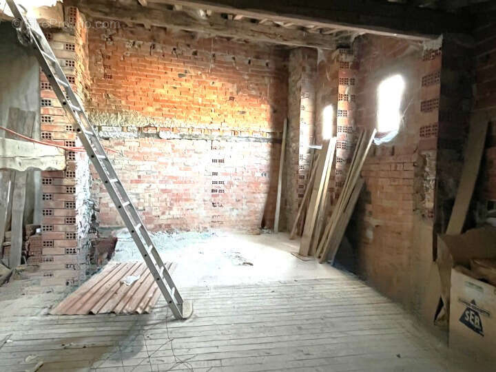 A vendre maison en pierre avec garage   proche limoux - photo 8