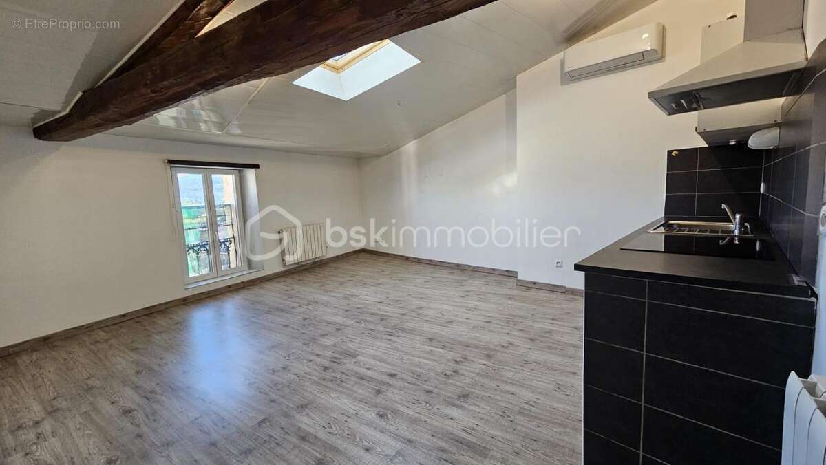 Appartement à CAMPS-LA-SOURCE