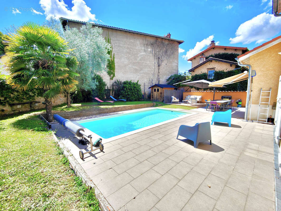 Maison à CIVRIEUX-D&#039;AZERGUES