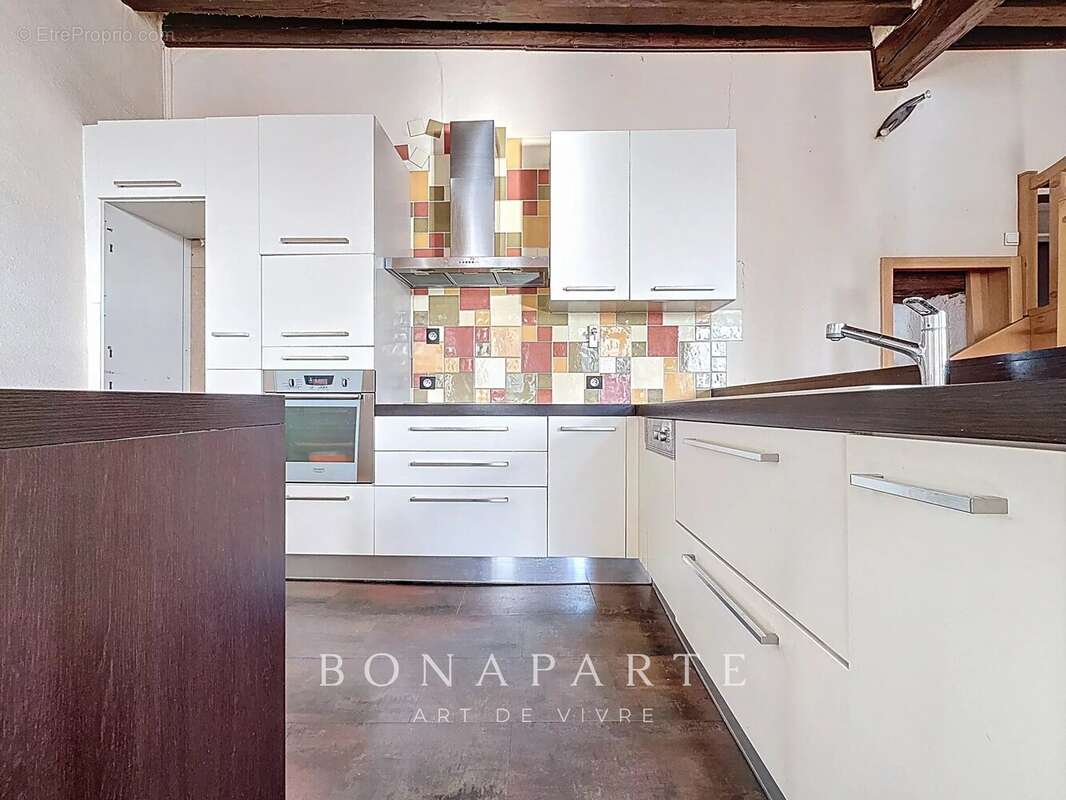 Gex - appartement de caractère de 192 m² et 246 m² au sol - photo 3