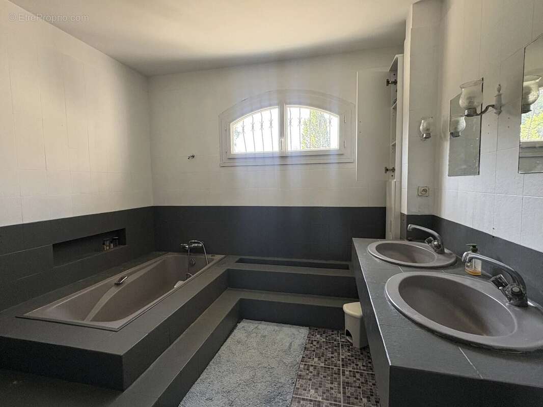 Fonsorbes - maison t6/t7 - photo 9