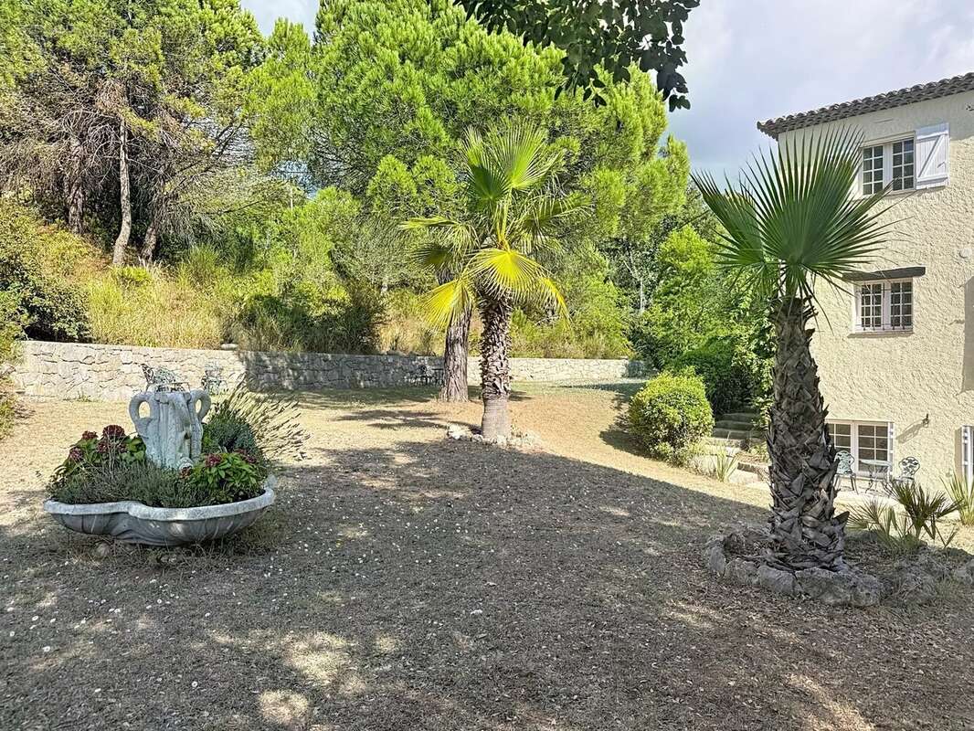 Maison à PEYMEINADE