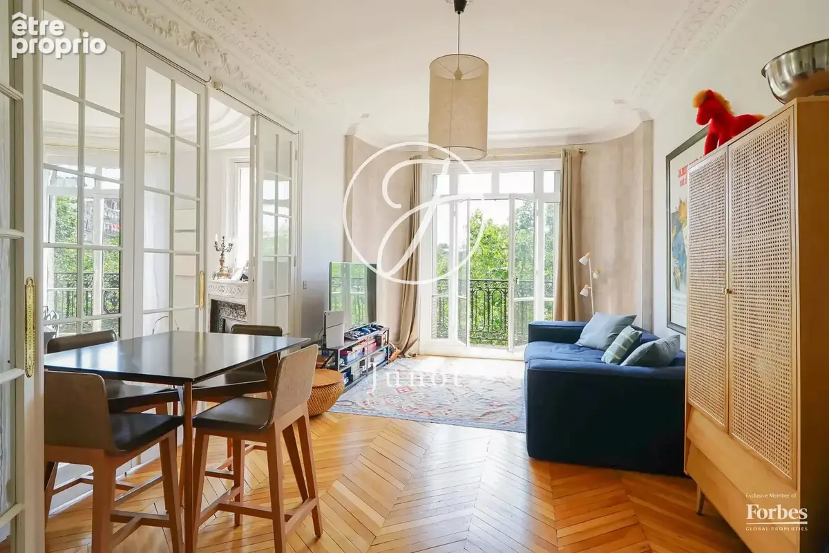 Paris 7e - SAINT DOMINIQUE / CHAMP DE MARS - Appartement - 7 pièces - 201,63m² - 202,80m² au sol - 4/5 chambres - Vues dégagées  - photo 13