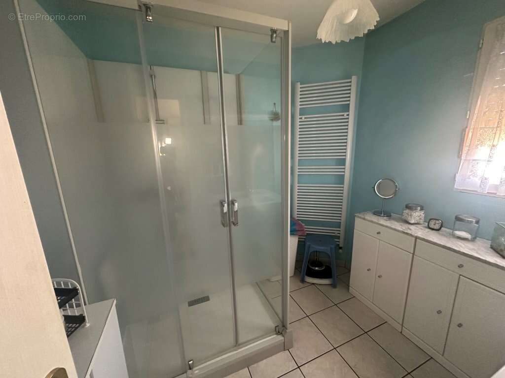 Appartement à PARAY-LE-MONIAL